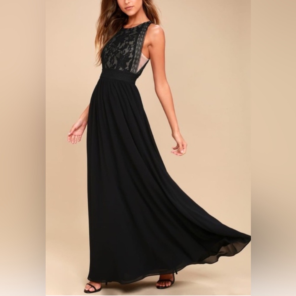 LULU’S Forever and Always Black Floral Lace Maxi Dress Gown Women’s Size Small